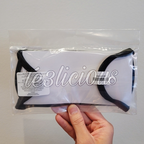 DISNEY PARKS HALLOWEEN BOOO FACE MASKS - Picture 3 of 3